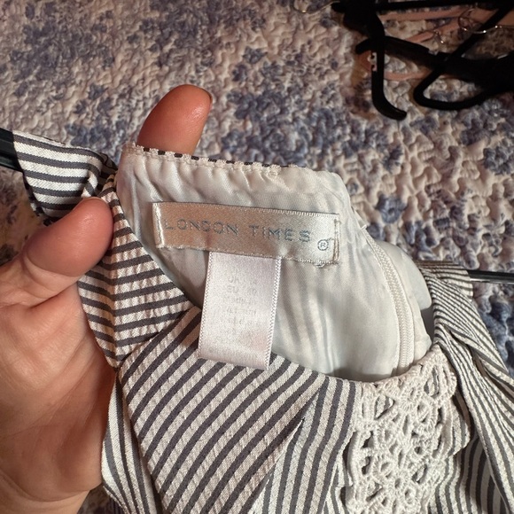 London Times Black and White Striped Dress - Picture 3 of 6